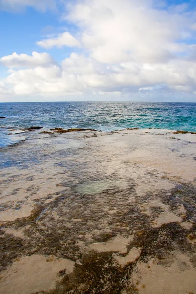 Una Hermosa Playa Sin Nadie Escena Así Como Cielo Dinámico — Foto de Stock