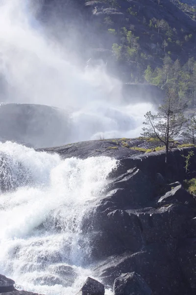 Pohled Langfossen Langfoss Vodopád Létě Etne Norsko — Stock fotografie