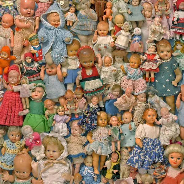 Νεκρή Φύση Μια Συλλογή Κούκλες — Φωτογραφία Αρχείου