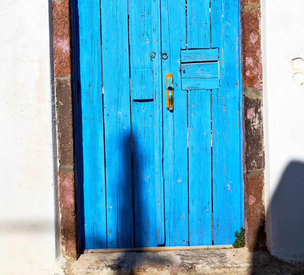 Porta Azul Antiga Aldeia Santorini Grécia Europa Parede Branca — Fotografia de Stock