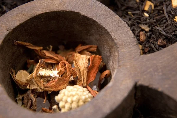 Wooden Box Tea Leaves Orange Jasmine Fruit Flower — Stock Photo, Image