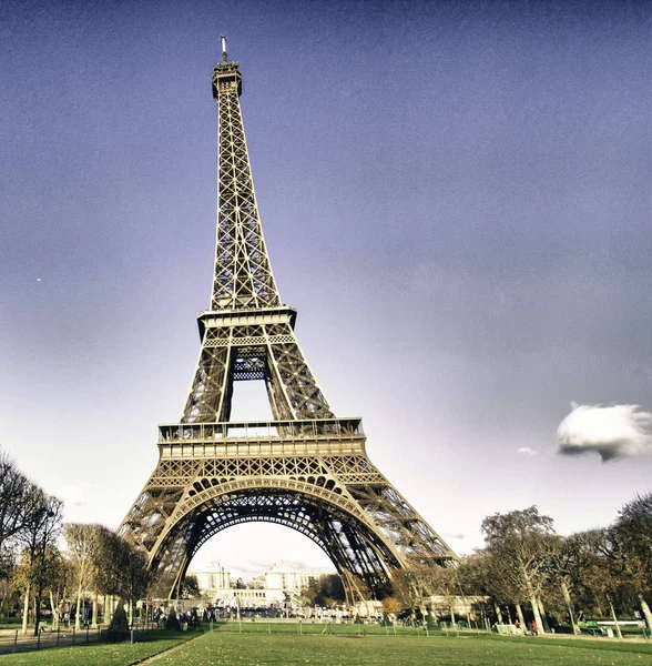 Colores Del Cielo Sobre Torre Eiffel —  Fotos de Stock