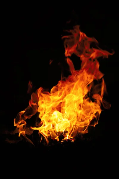 Огонь Изолирован Черном Фоне — стоковое фото