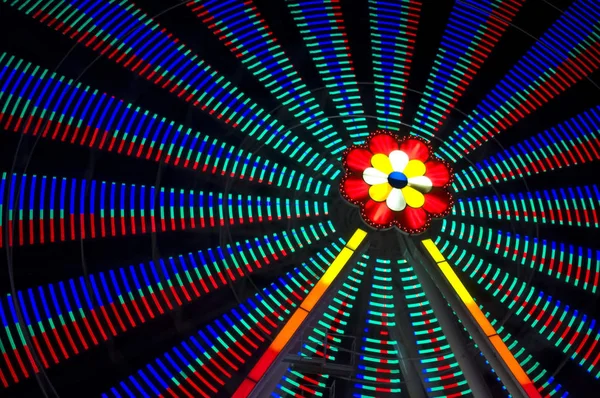 Rörelseoskärpa Färgglada Pariserhjul Natten — Stockfoto