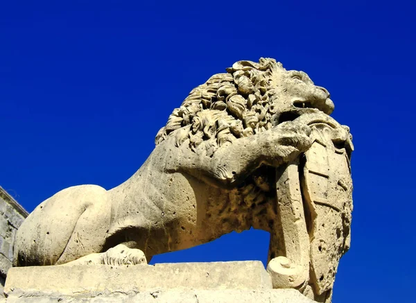 Escultura Medieval Piedra León Custodiando Las Puertas Antigua Ciudad Mdina — Foto de Stock