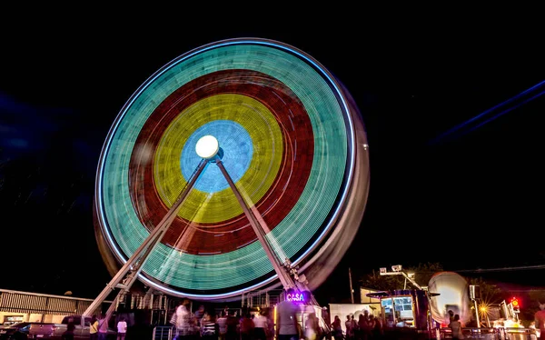 Roda Gigante Movimento Noite — Fotografia de Stock