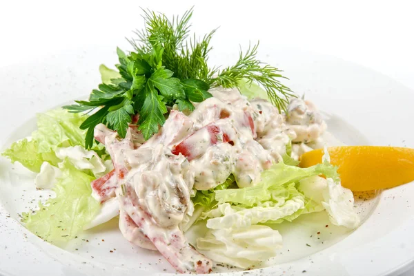 Ensalada Sabrosa Los Mariscos Plato Hortalizas Acercan Fondo Blanco — Foto de Stock