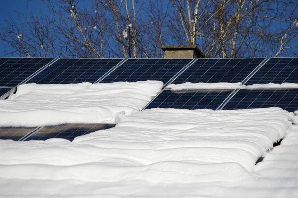 Solar Cells Snowy Roof — Stock Photo, Image