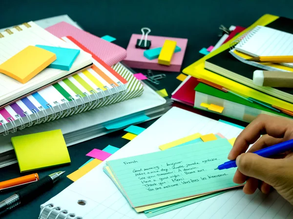 Aprender Nuevas Palabras Escritura Idiomas Muchas Veces Cuaderno Francés — Foto de Stock