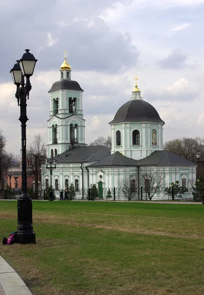 Templo Nuestra Señora Vida Primavera Tsaritsyno Moscú Rusia — Foto de Stock