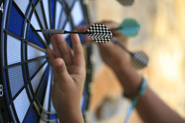 Bullseye Dinding Dengan Beberapa Anak Panah — Stok Foto