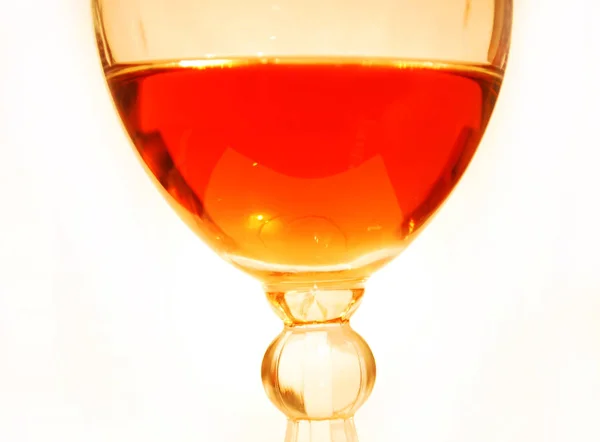 Glas Cognac Geïsoleerd Witte Achtergrond — Stockfoto