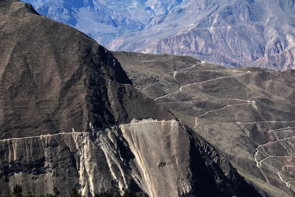 Cotahuasi Canyon Peru Martwych Drogi Prowadzącej Głębokiego Kanionu Jeden Najgłębszych — Zdjęcie stockowe