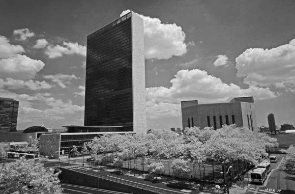 United Nation Headquarter Plaza Ciudad Nueva York Una Imagen Infrarroja — Foto de Stock