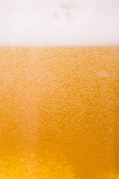 Yakın Çekim Damlacıkların Makro Görünümü Bira Kabarcıkları — Stok fotoğraf