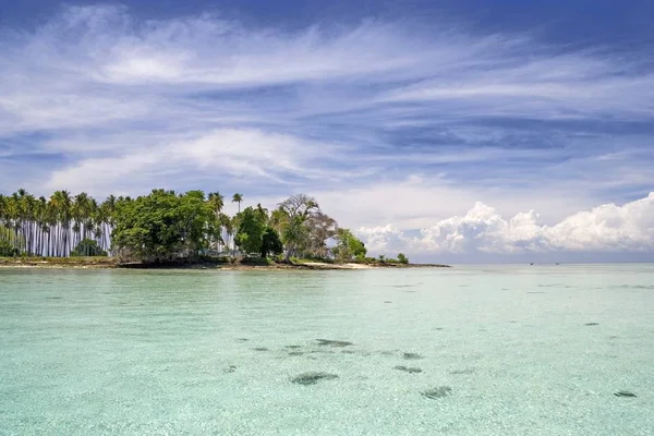Immagine Una Remota Isola Tropicale Malese Con Cieli Blu Intenso — Foto Stock