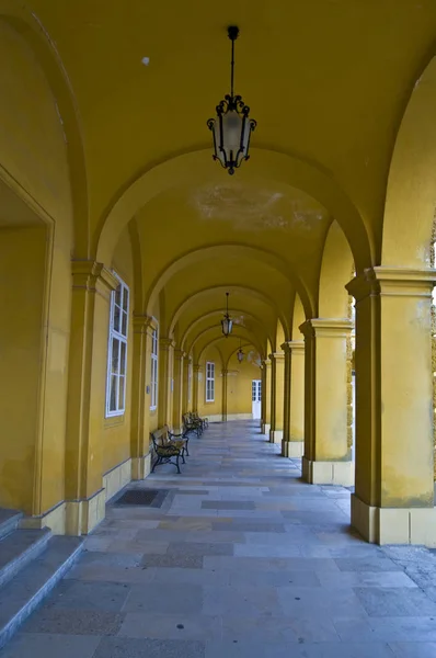 Hermosa Columnata Vacía Schoenbrunn Viena — Foto de Stock