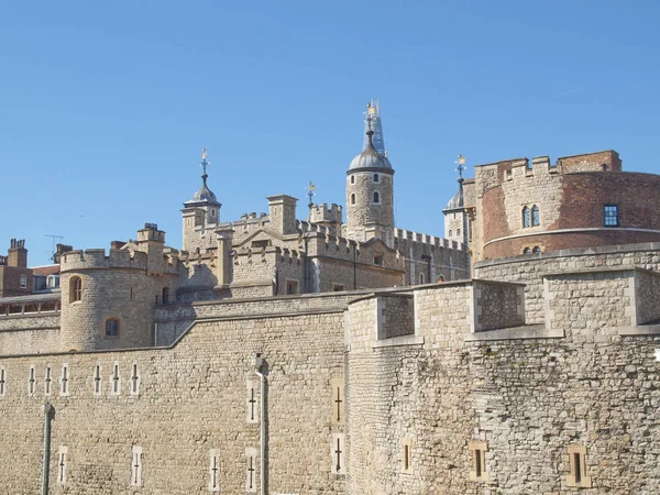 伦敦塔中世纪城堡和监狱 — 图库照片