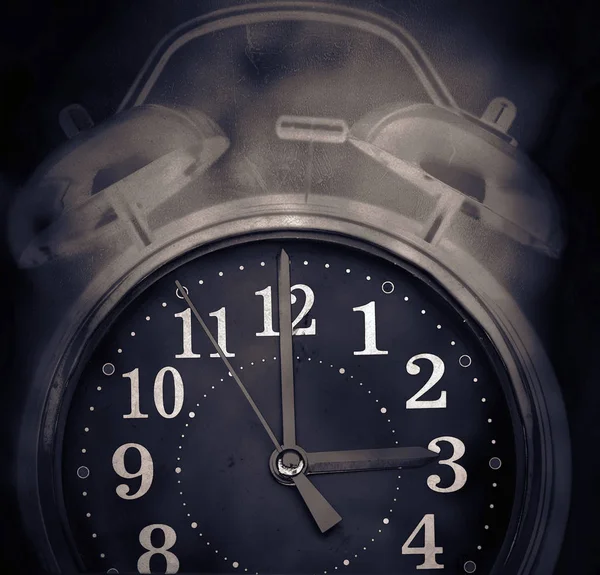 Viejo Concepto Reloj Retro Insomnio —  Fotos de Stock