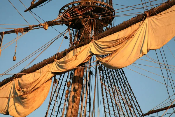 Details Van Sail Batavia Historic Galleon Bij Zonsondergang Oude Schip — Stockfoto
