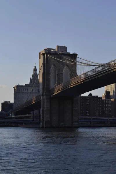 Fotografía Del Puente Brooklyn Distrito Financiero Nueva York Desde Barco — Foto de Stock