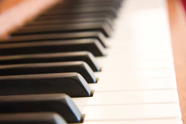 Закрити Клавішах Піаніно — стокове фото