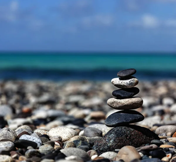 Zen Meditasyon Arka Plan Dengeli Taş Yığını Yakın Çekim Deniz — Stok fotoğraf