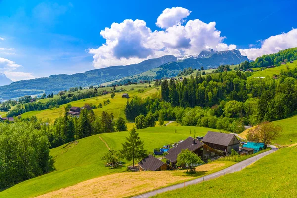 Houten Huisje Huizen Groene Velden Grijpers Werdenberg Gallen Zwitserland — Stockfoto
