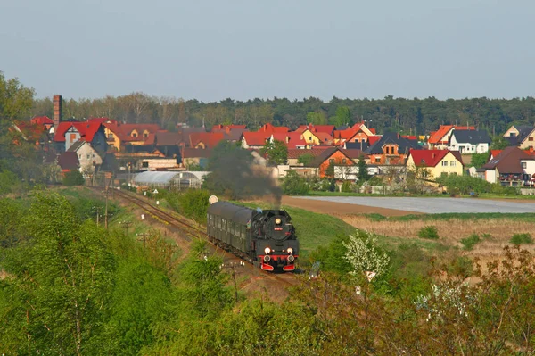 Steam Retro Train Passing Village — Stock Photo, Image