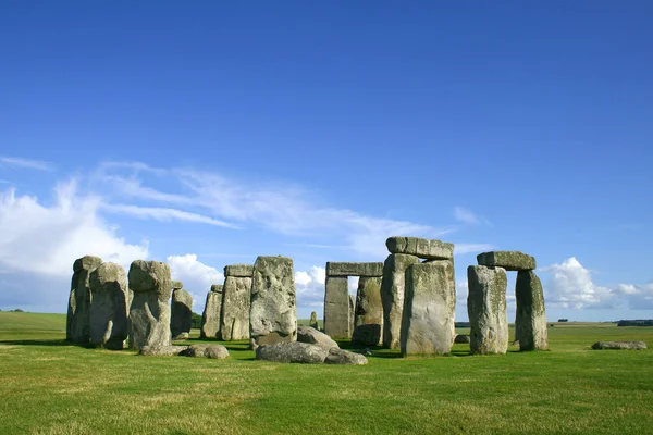 Stonehenge Com Grama Céu — Fotografia de Stock