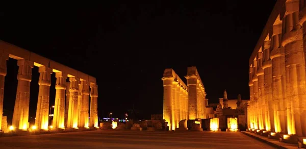 Templo Luxor Noche Egipto — Foto de Stock