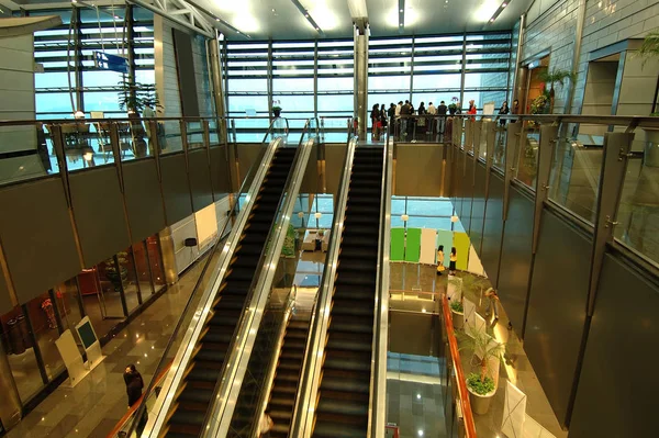 Las Escaleras Mecánicas Centro Convenciones Entretenimiento — Foto de Stock