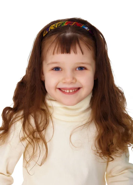 Portret Uśmiechnięte Dziewczyny Długimi Włosami Białym Tle — Zdjęcie stockowe
