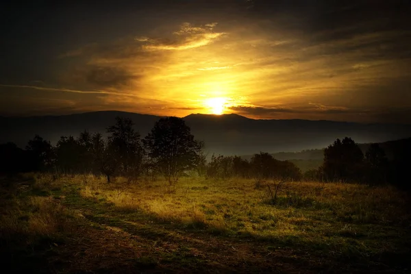 Salida Del Sol Desde Montaña Tarcu Rumania — Foto de Stock