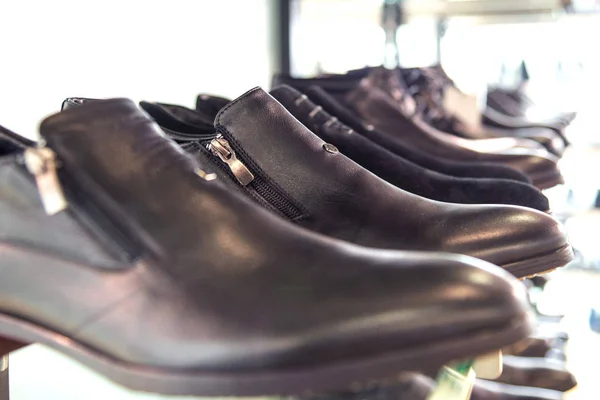 Zapatos Hombre Los Estantes Tienda — Foto de Stock