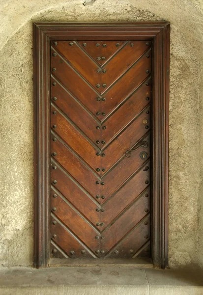 城の建物のドア ポーランド — ストック写真