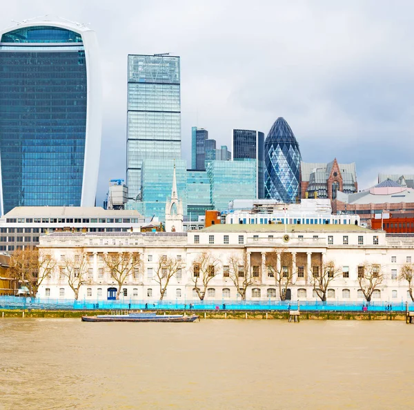 Londra Gökdelen Finans Bölgesine Penceresinde Yeni Bina — Stok fotoğraf