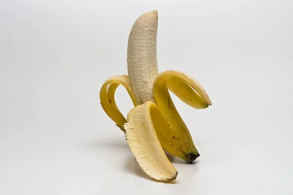 Apetecible Plátano Listo Para Comer —  Fotos de Stock