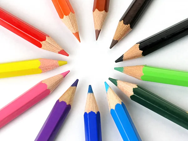 Crayons Couleur Dans Une Rangée — Photo