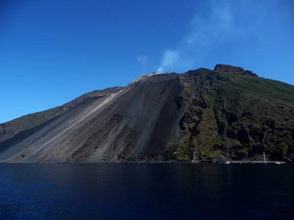 Stromboli Aktiver Vulkan Der Zum Archipel Der Äolischen Inseln Gehört — Stockfoto