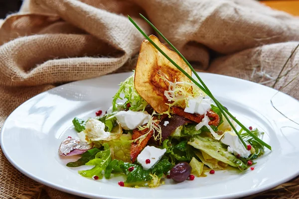 Fresh Spring Salad Feta Cheese Red Onion White Bowl Background — Stock Photo, Image