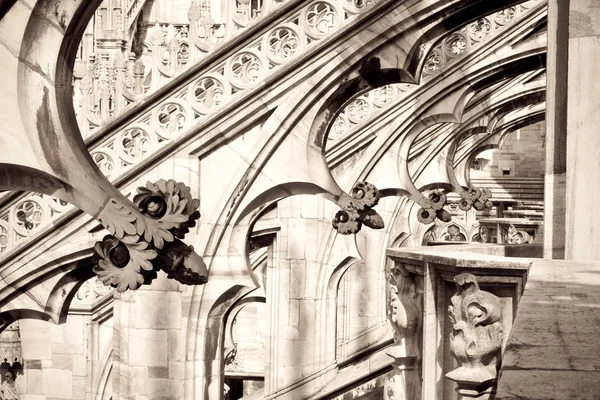 Archi Sulla Cupola Del Duomo Milano — Foto Stock
