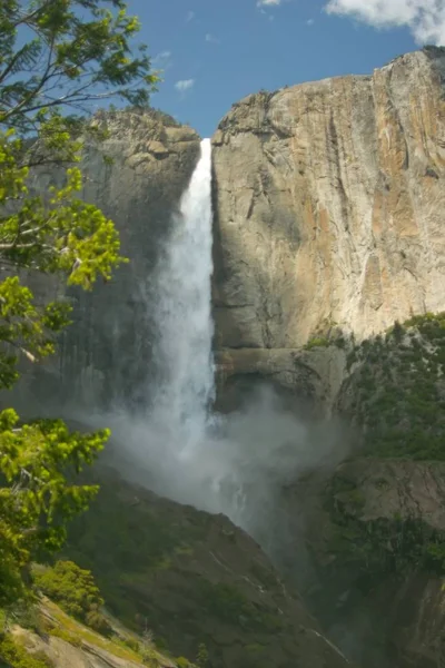 Yosemite Falls Kuzey Amerika Daki Yüksek Ölçüm Şelale Değil Kaliforniya — Stok fotoğraf
