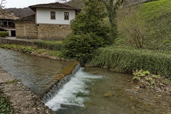 Casas Tradicionais Antigas Rio Etar Gabrovo Bulgária — Fotografia de Stock