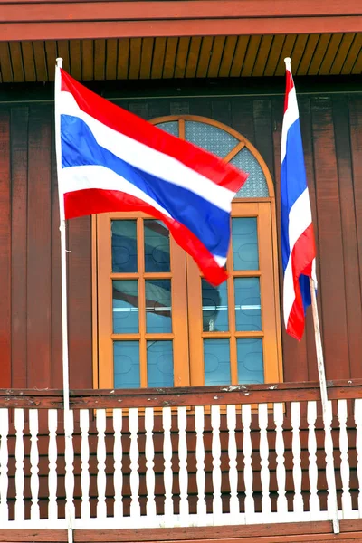 Templo Bangkok Tailandia Incisión Rojo Veneciano Ciego Terraza Ondeando Bandera — Foto de Stock