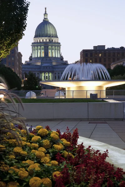 Madison Wisconsin State Capitol Building Atardecer — Foto de Stock