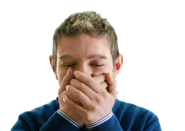 Νεαρός Άνδρας Που Καλύπτει Στόμα Του Χέρια Προσπαθώντας Γελάσω — Φωτογραφία Αρχείου
