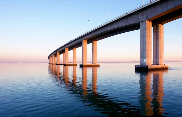 Utsikt Från Floden Tejo Lissabons Vasco Gama Bro Portugal — Stockfoto