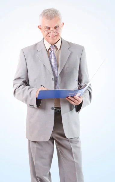 Smiling Successful Senior Businessman Firma Documentos — Foto de Stock