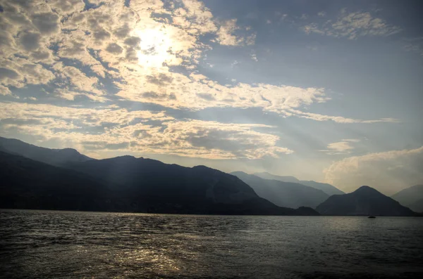 Pôr Sol Romântico Lago Norte Itália Durante Férias Verão — Fotografia de Stock